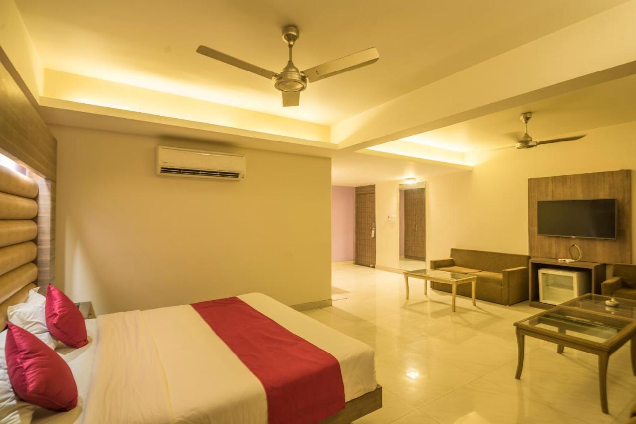 Palette Hotel Nisarga By Sunday Bhopal Exterior foto