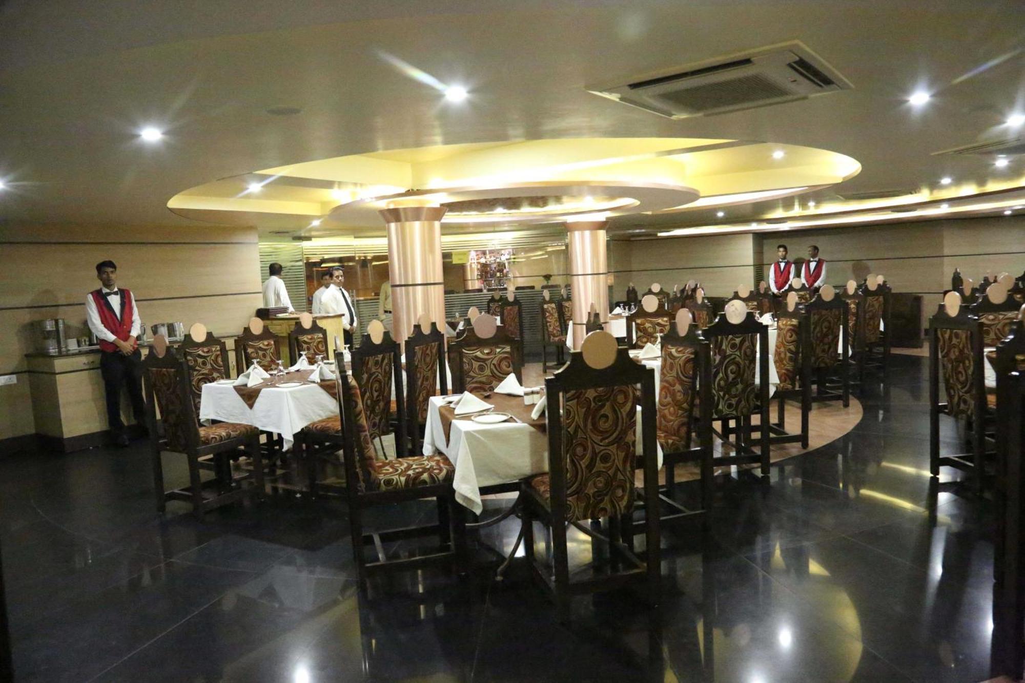 Palette Hotel Nisarga By Sunday Bhopal Exterior foto